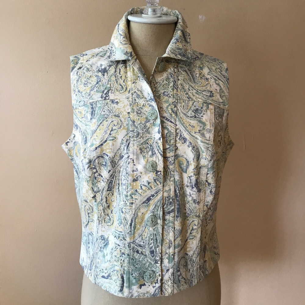 Howard Wolf Cream/SageGrey Paisley Button Front Vest